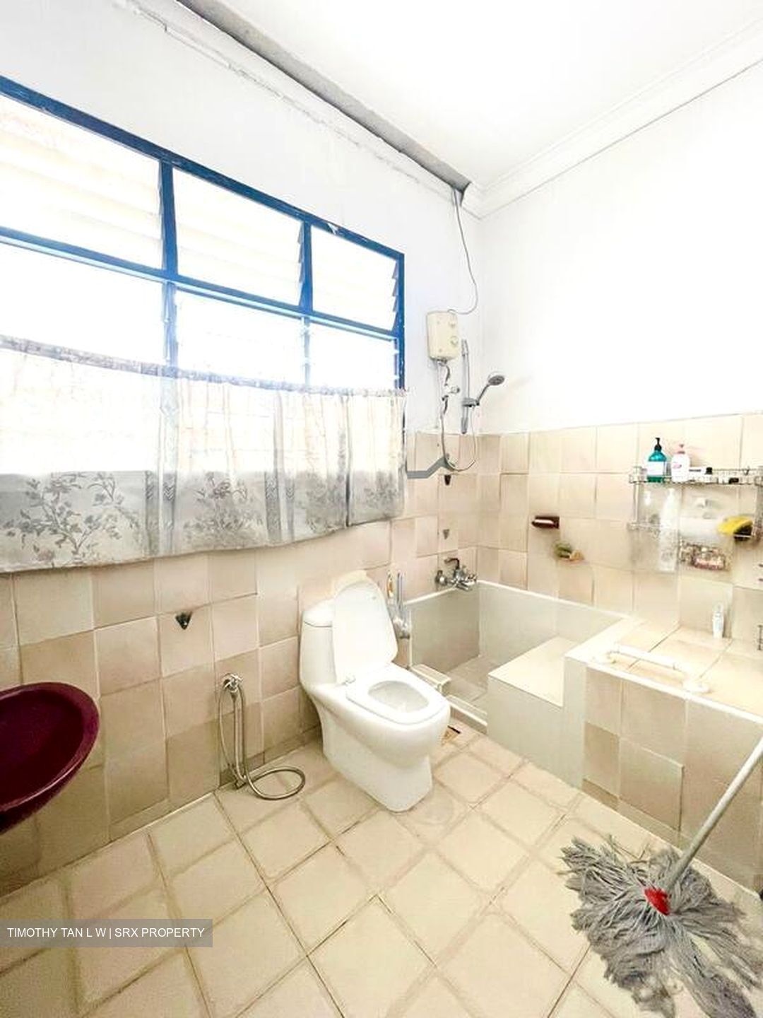 Sarina Park (D14), Terrace #422269761